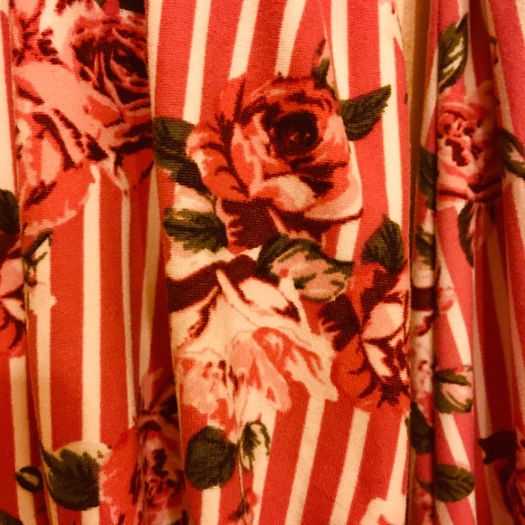 COOL Girls Rose Striped Floral Off Shoulder Dress - Picture 4 of 8